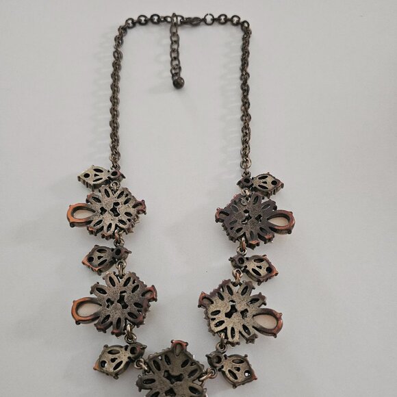 White and Silver Gem Necklace - Picture 4 of 4